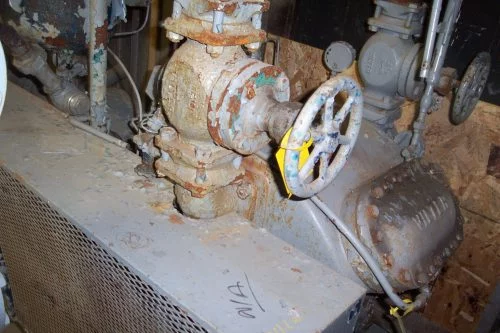 AMMONIA COMPRESSOR