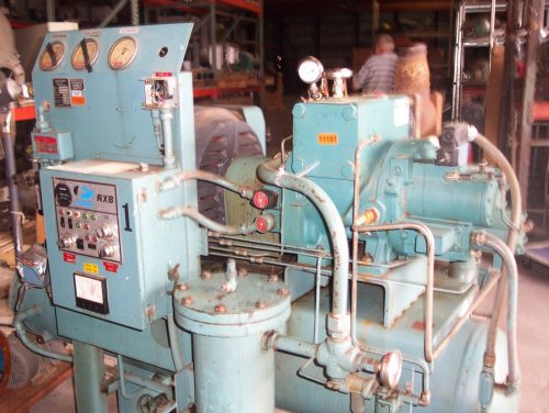 AMMONIA SCREW COMPRESSOR