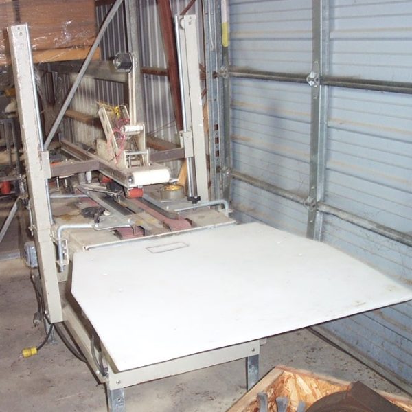 CASE TAPING MACHINE