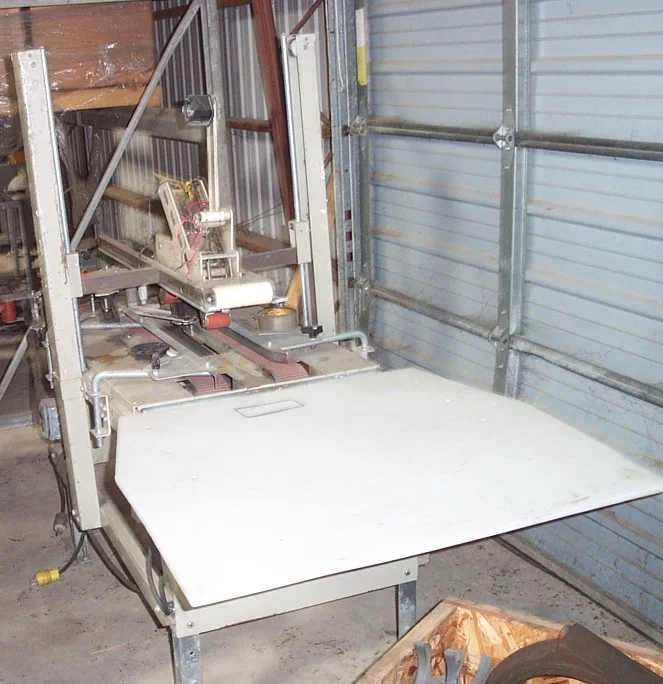 CASE TAPING MACHINE