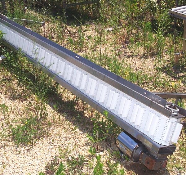 S/S FRAME NEOPRENE & INTRALOX CONVEYORS