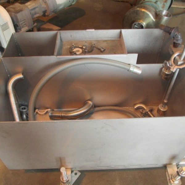 50 GAL S/S SINGLE WALL 2 COMPARTMENT TANK