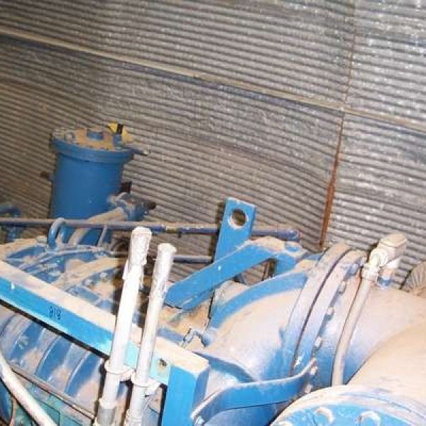 AMMONIA SCREW COMPRESSOR