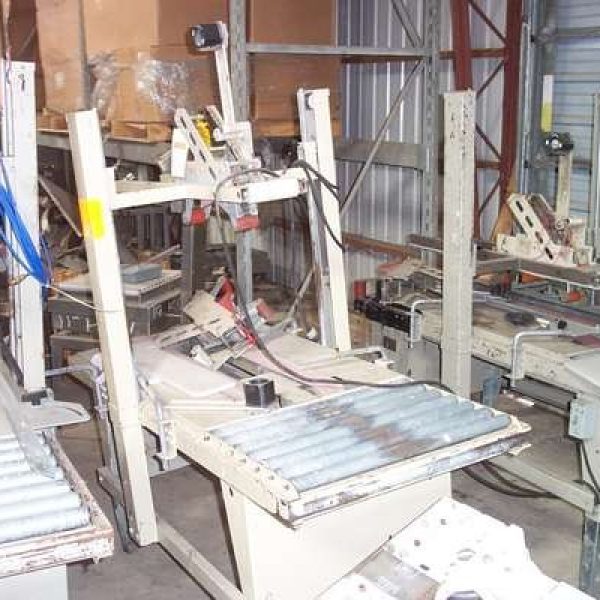 CASE TAPING MACHINE