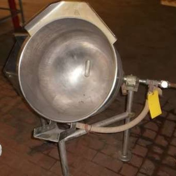 GROEN S/S KETTLE ON TIPPER FRAME