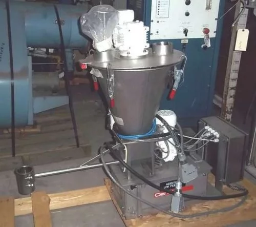 POWDER INGREDIENT FEEDER