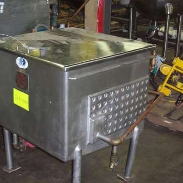 SANI-FAB PROCESS TANK