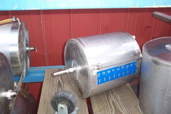 10 GALLON SINGLE WALL CHEMICAL TANK