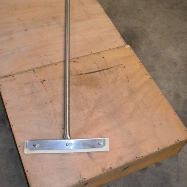 VAT SQUEEGEE