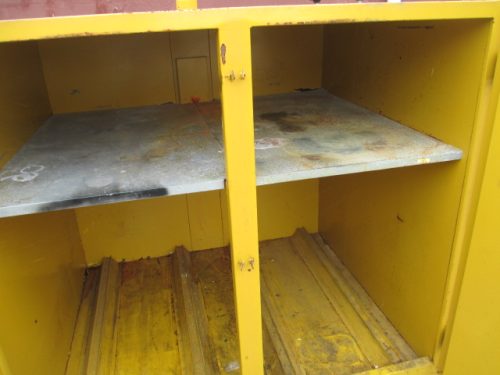 FLAMMABLE MATERIALS CABINET - Image 2