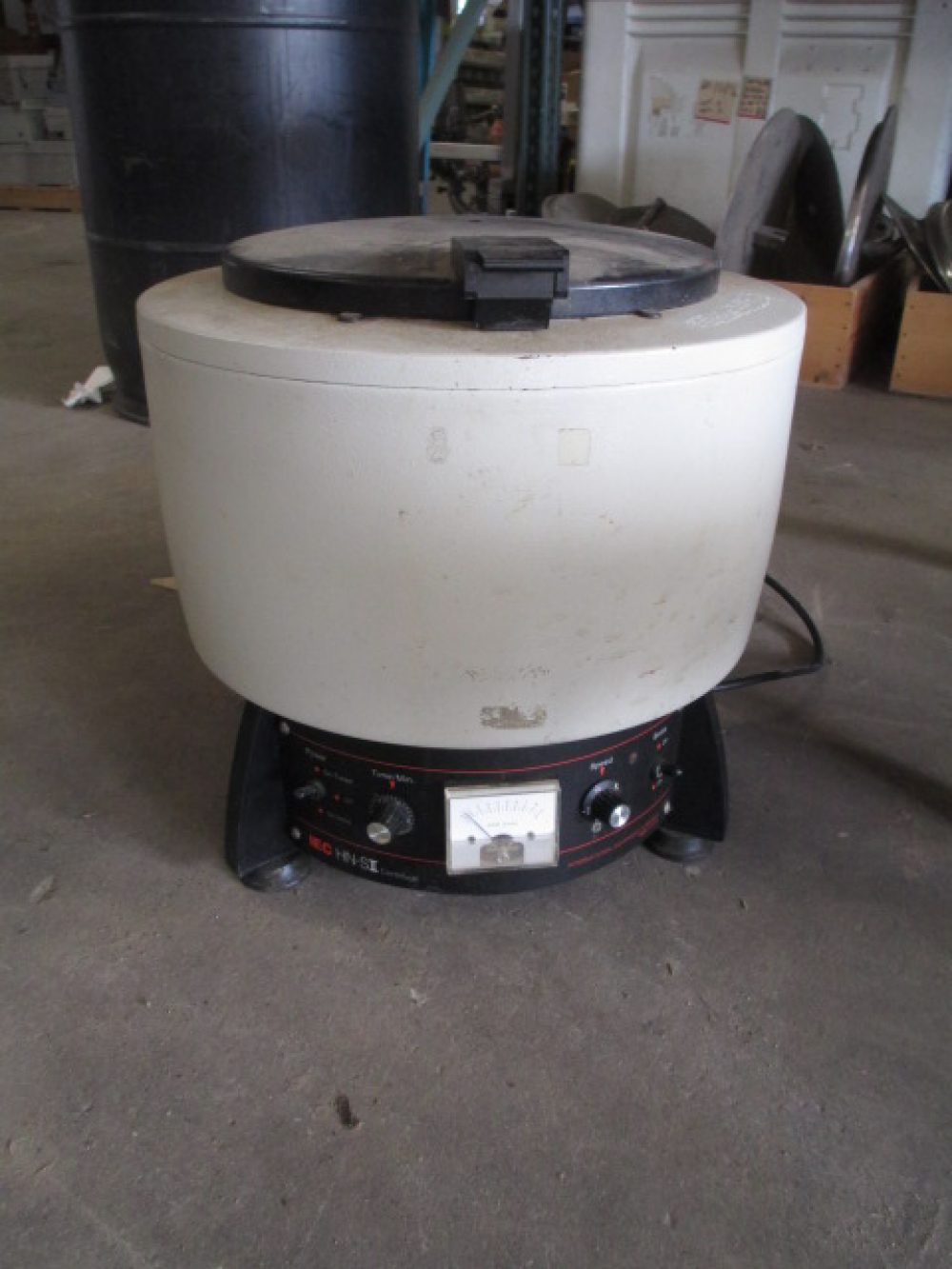 INTERNATIONAL EQUIPMENT CO. 6 BOTTLE CENTRIFUGE