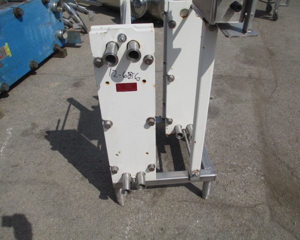 APV PLATE HEAT EXCHANGER