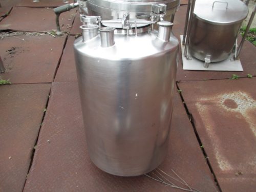 25 Gallon Closed Top Sanitary Tank