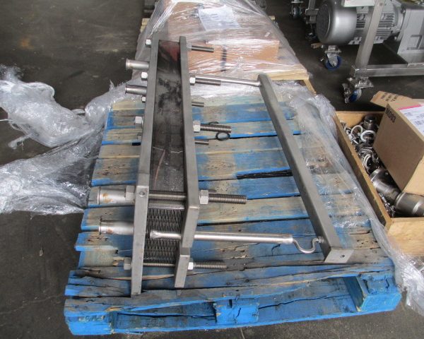 PLATE HEAT EXCHANGER