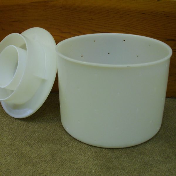 Round Plastic Cheese Mold