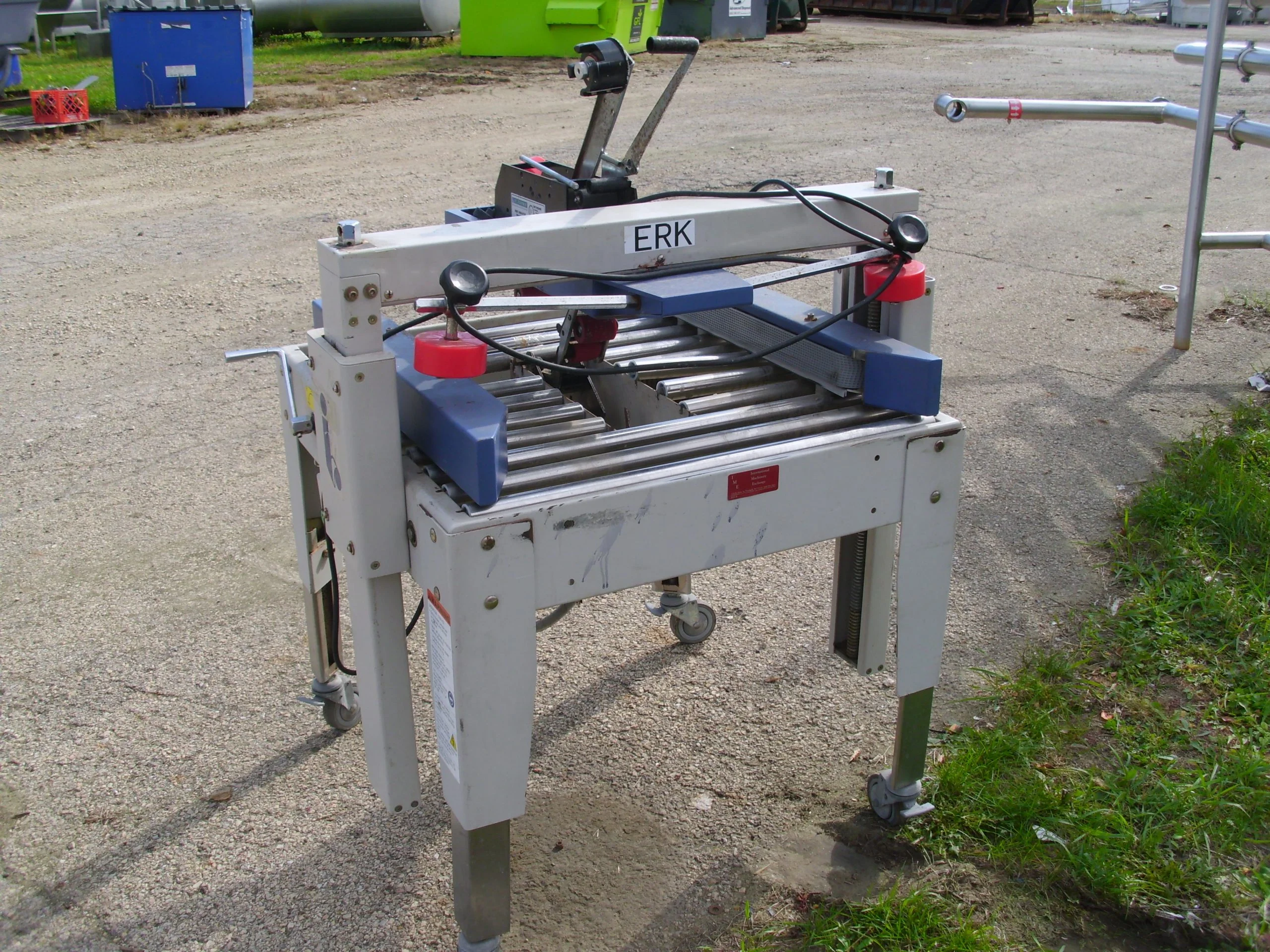 Adjustable Case Taping Machine
