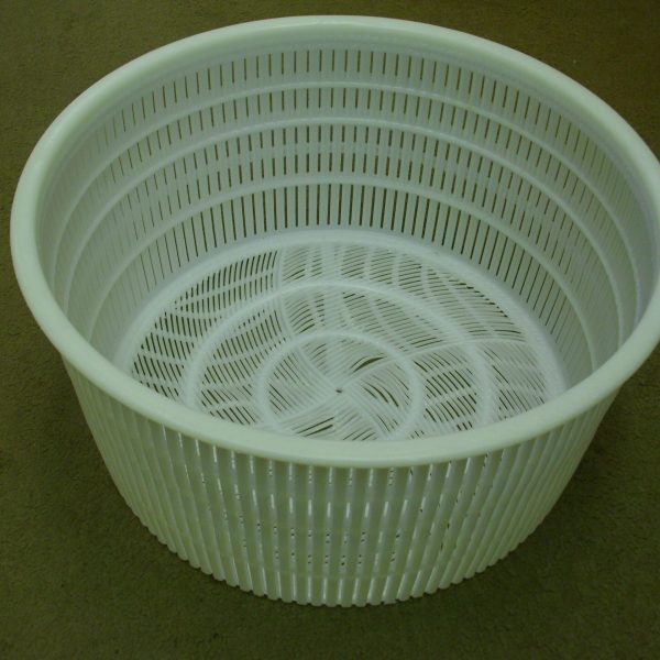 Round Plastic Cheese Forms