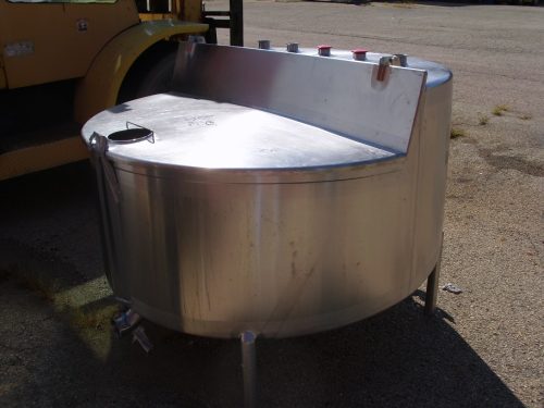 200 GALLON S/S FLOOD RIM BALANCE TANK