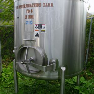 600 GALLON WALKER S/S SINGLE WALL TANK