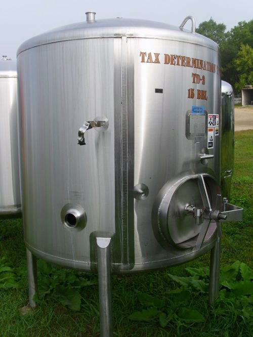 600 GALLON WALKER S/S SINGLE WALL TANK