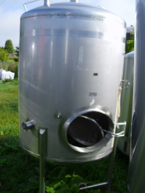 600 GALLON WALKER S/S SINGLE WALL TANK