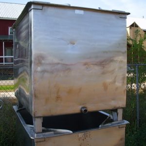 270 GALLON SINGLE WALL TANK