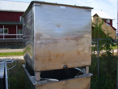 270 GALLON SINGLE WALL TANK