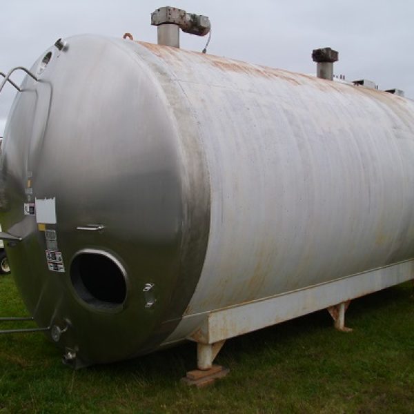 6,000 GAL WALKER S/S JACKETED TANK