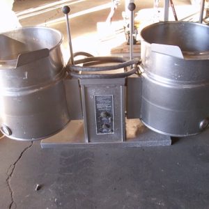 CLEVELAND DUAL S/S ELECTRIC JACKETED STEAM KETTLES