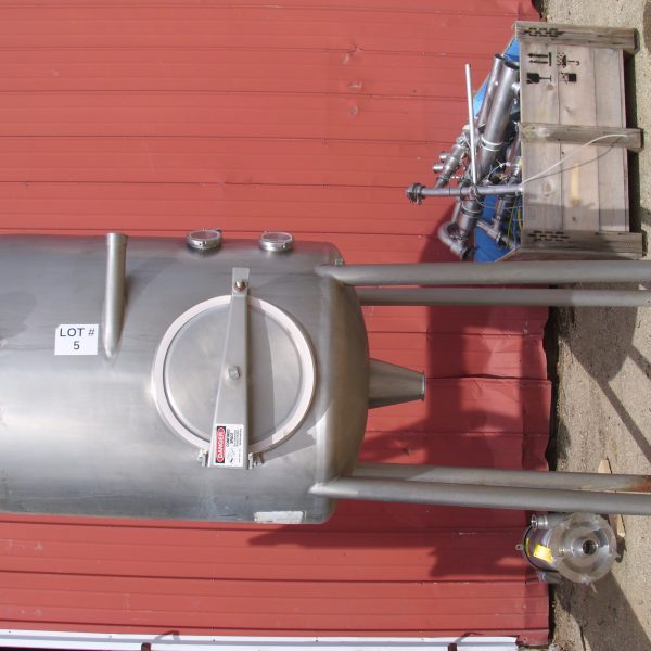 300 GALLON S/S VACUUM TANK